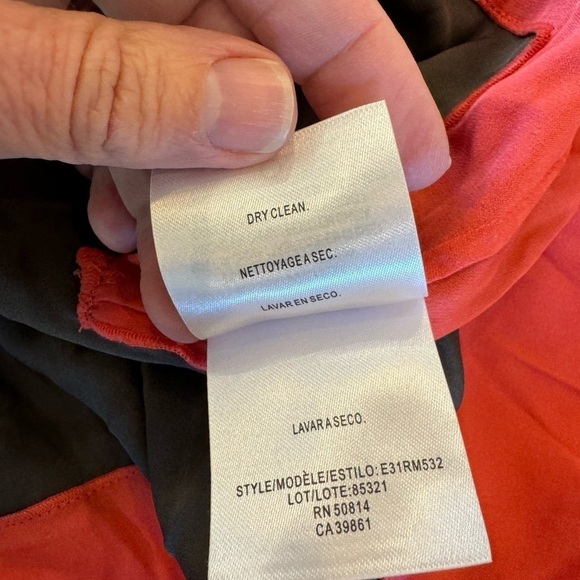 Elie Tahari Contemporary Silk Top Tab Collar / medium - Picture 3 of 13